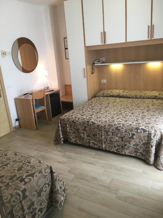 Hotel Bellevue Lignano Sabbiadoro Eksteriør billede