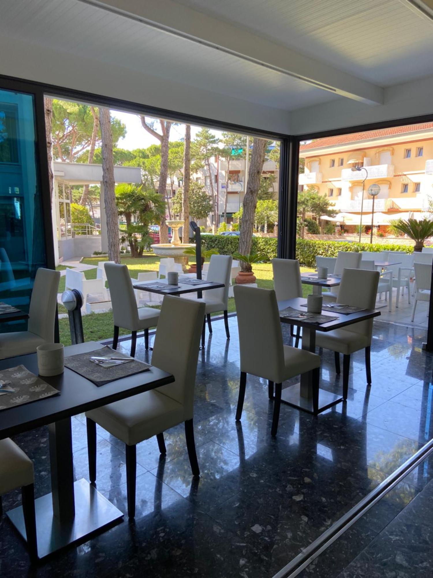 Hotel Bellevue Lignano Sabbiadoro Eksteriør billede