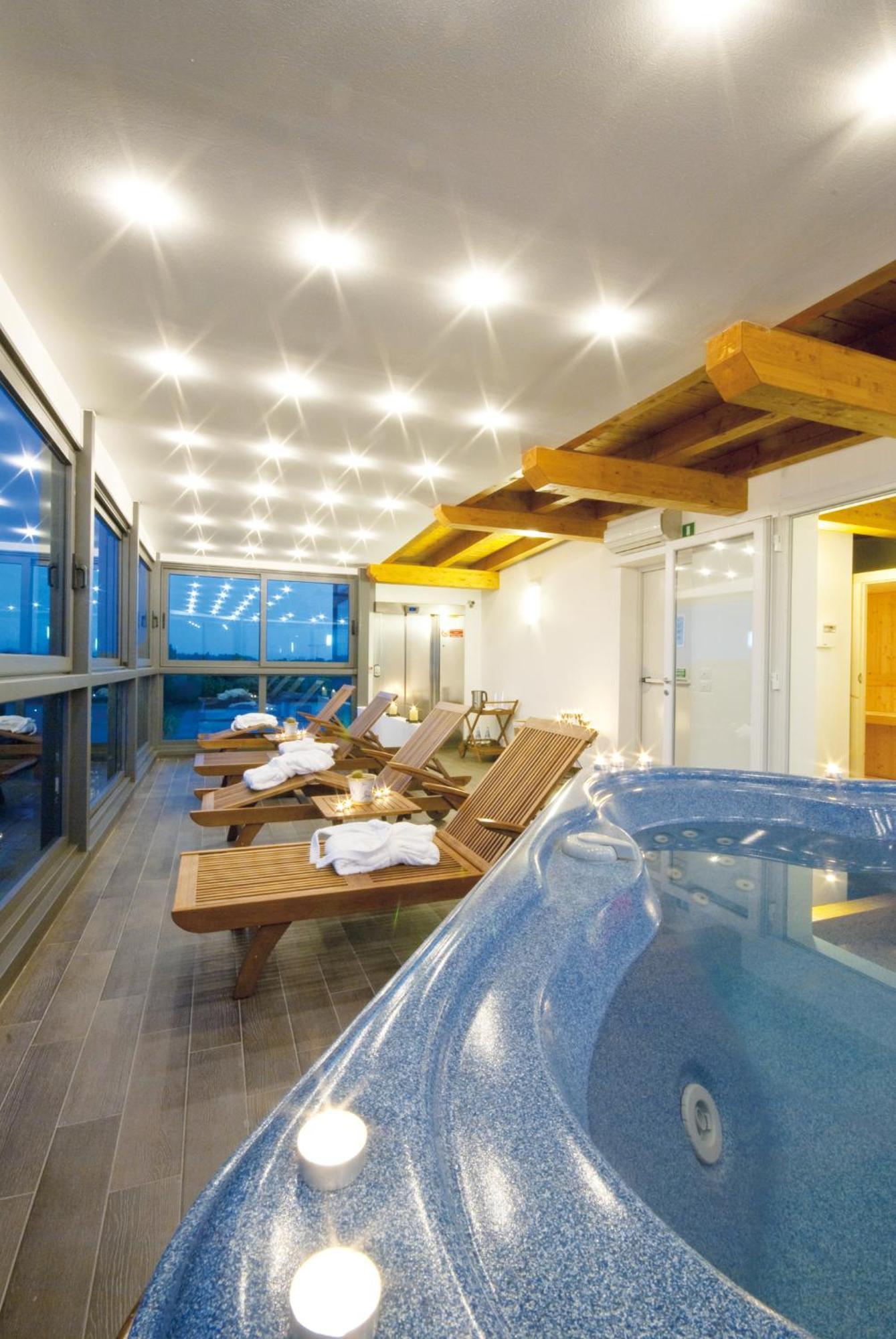 Hotel Bellevue Lignano Sabbiadoro Eksteriør billede