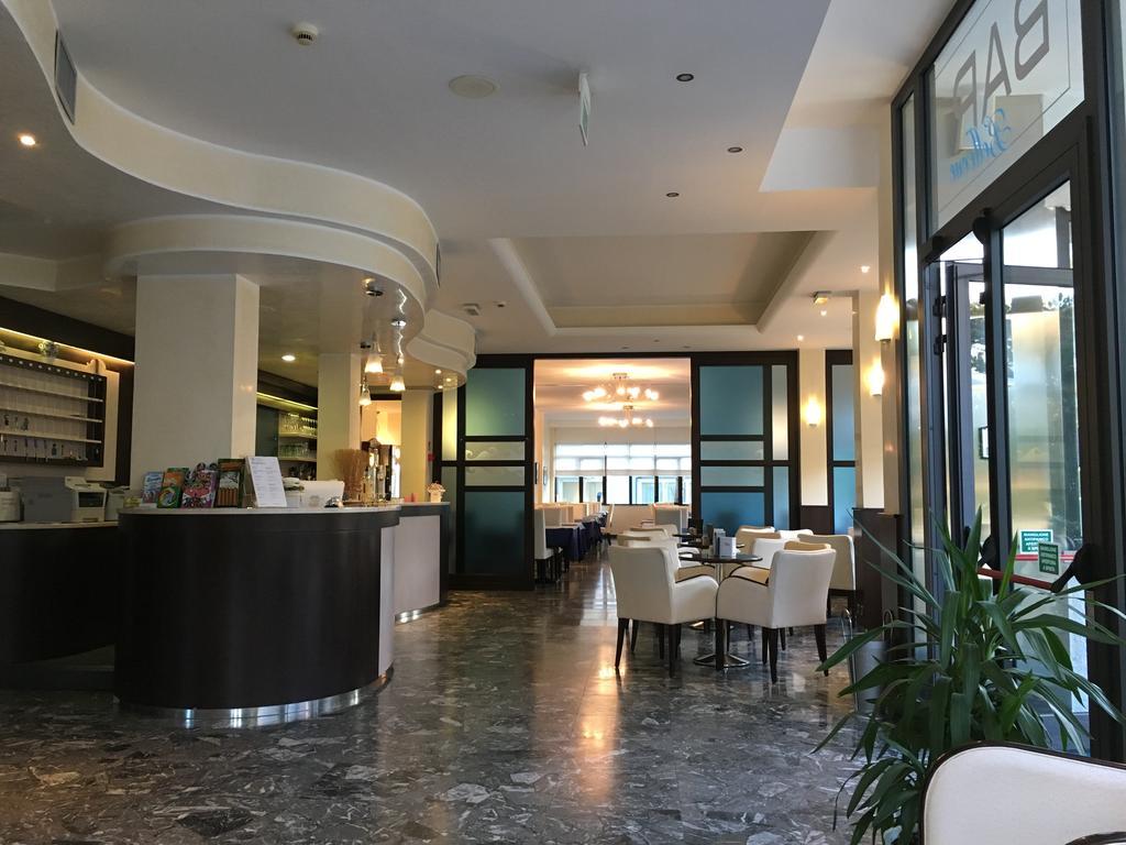 Hotel Bellevue Lignano Sabbiadoro Eksteriør billede