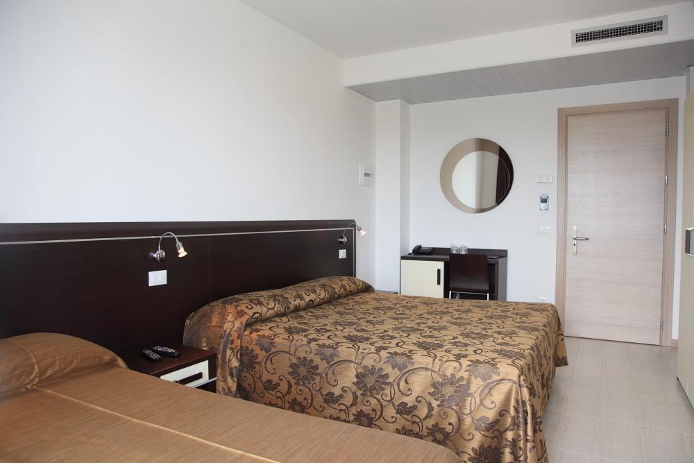 Hotel Bellevue Lignano Sabbiadoro Værelse billede