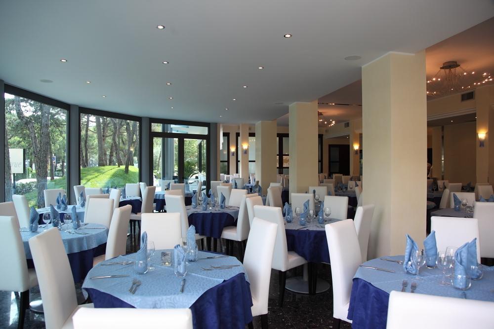 Hotel Bellevue Lignano Sabbiadoro Eksteriør billede