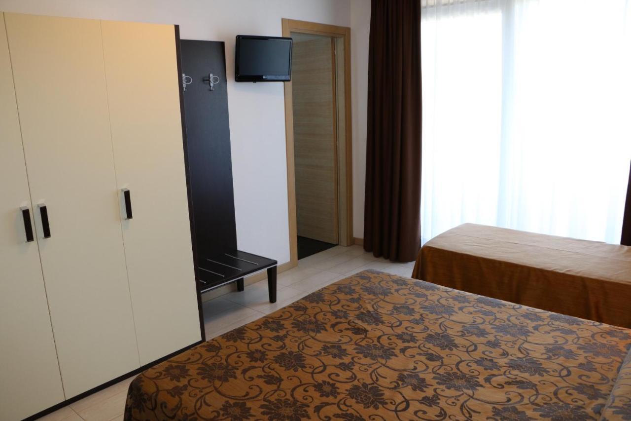Hotel Bellevue Lignano Sabbiadoro Eksteriør billede